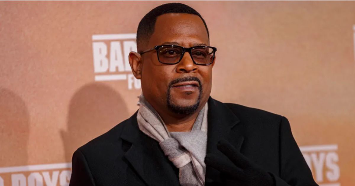 Martin Lawrence performing stand-up on stage, 2025