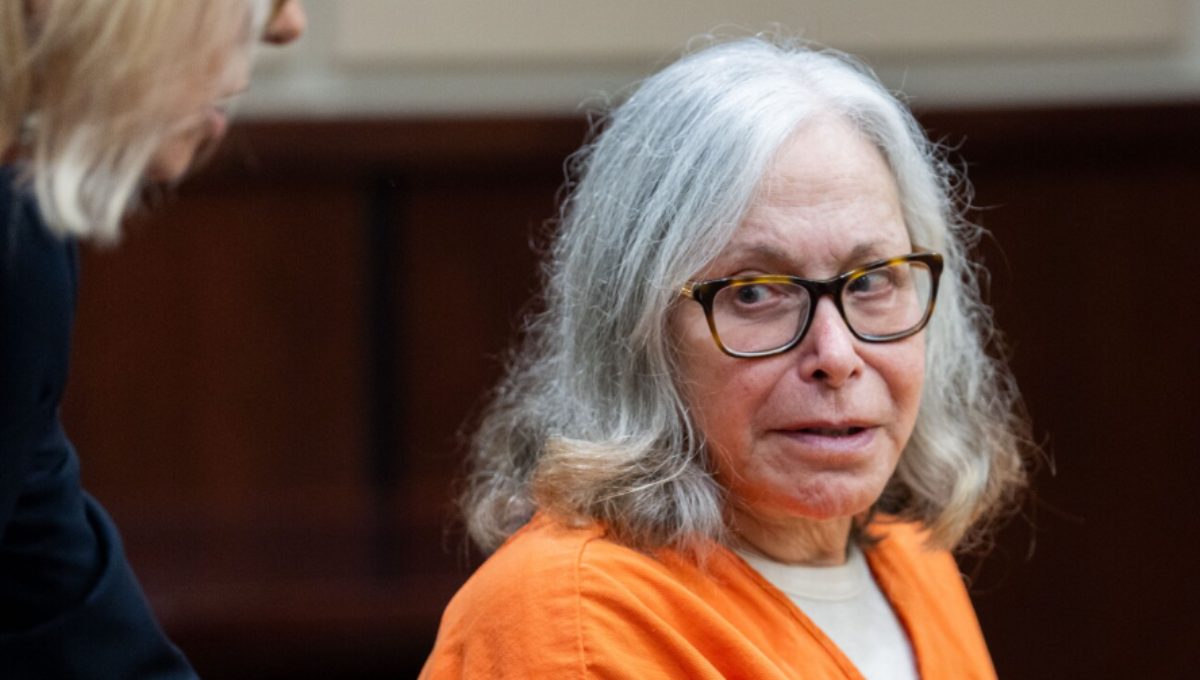 Courtroom sketch of Donna Adelson as the jury reads the verdict in Leon County Circuit Court