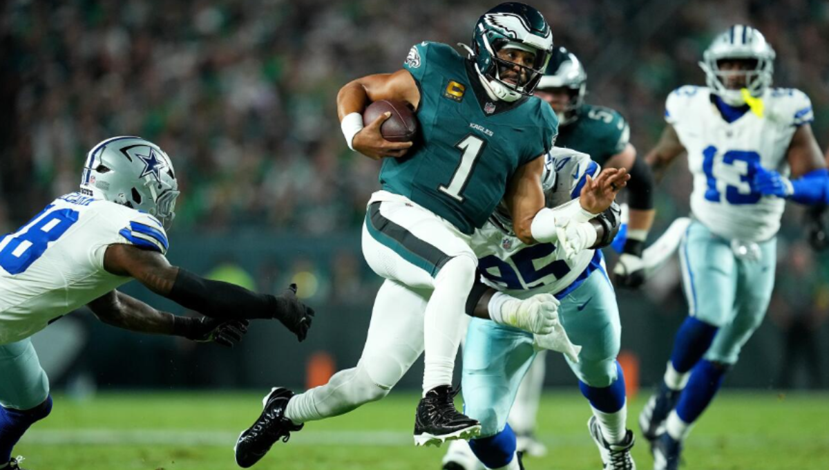 Jalen Carter ejected before first snap after incident with Dak Prescott in Eagles–Cowboys opener